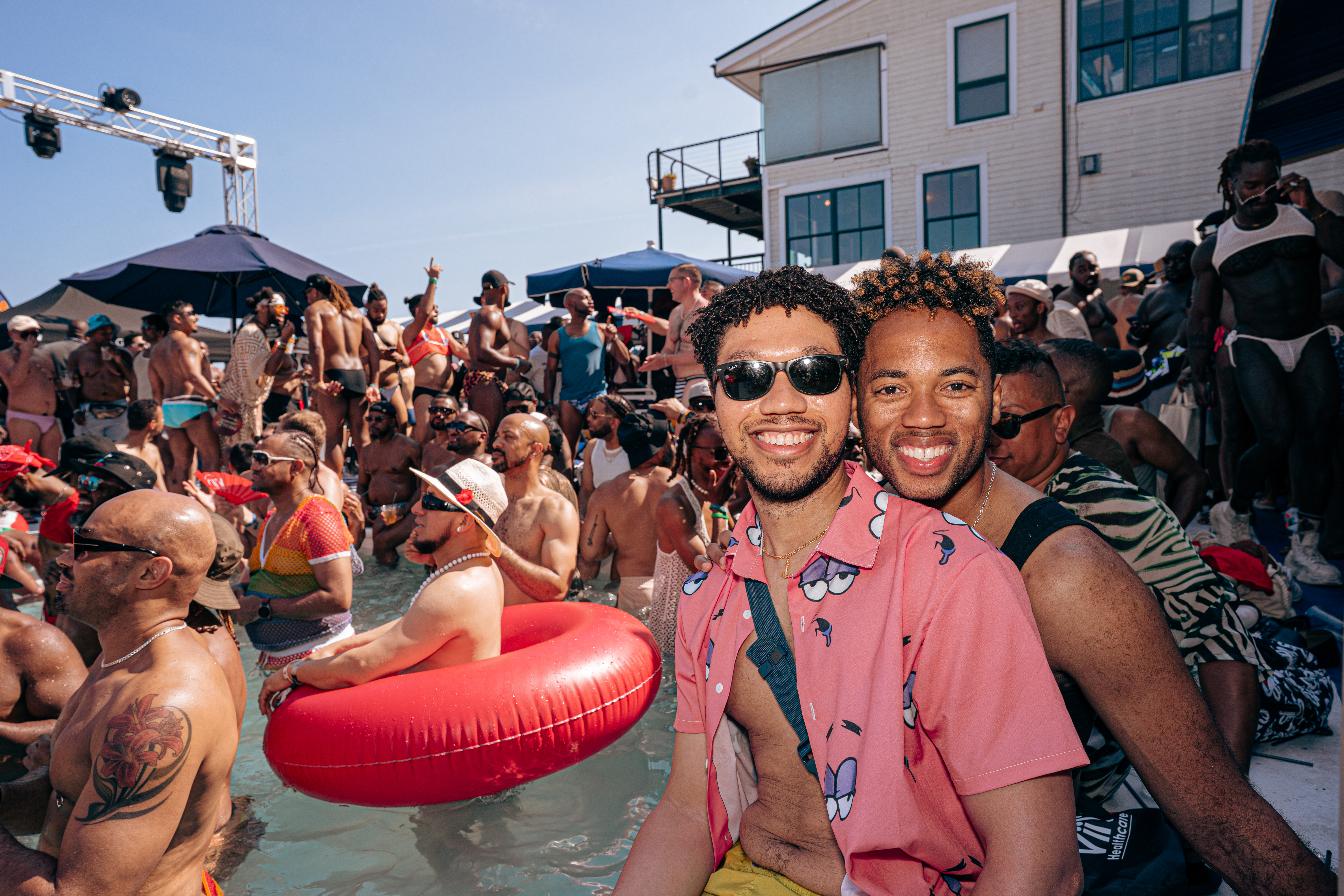 Frolic Weekend community